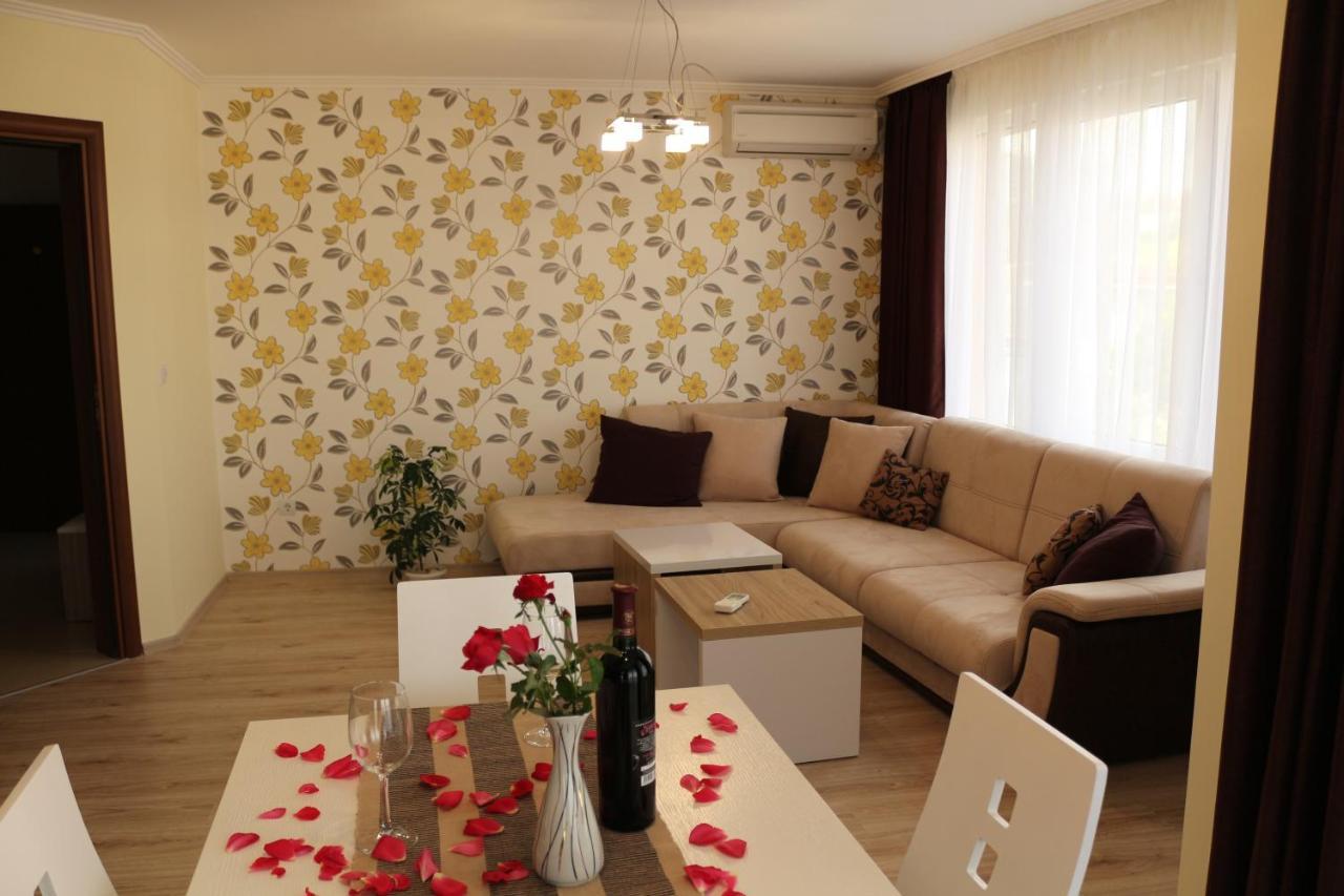 Vello Apartments Byala  Bagian luar foto